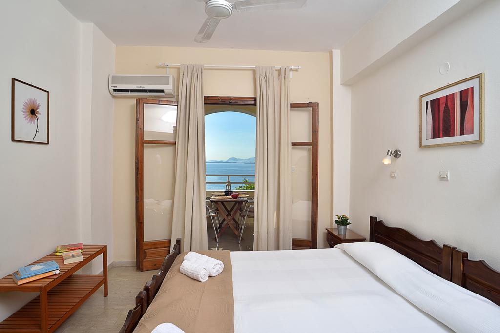 Captain'S Apts Barbati Exterior foto